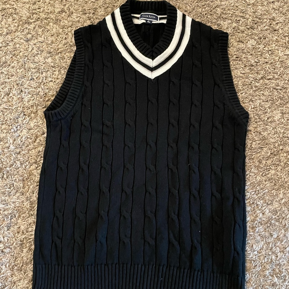 Club Room Black V-Neck Sweater Vest